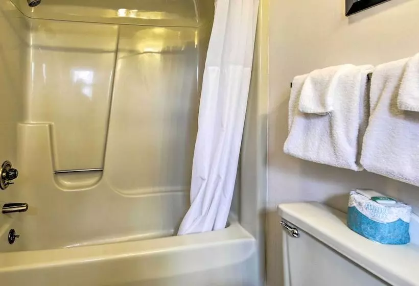 Upson Ski In/ski Out, End Unit Cabin W/ Fireplace!