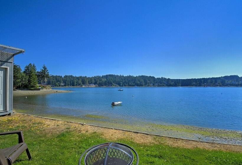 Waterfront Gig Harbor Home W/ Furnished Deck