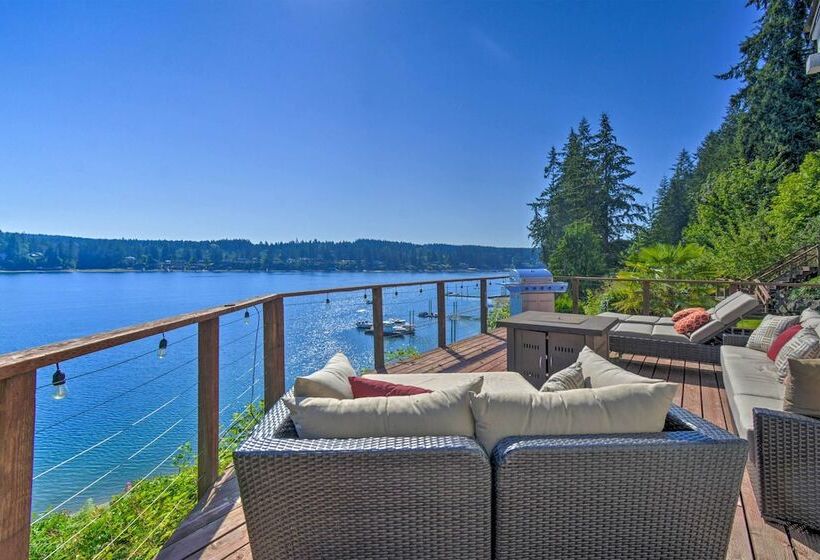 Waterfront Gig Harbor Home W/ Furnished Deck