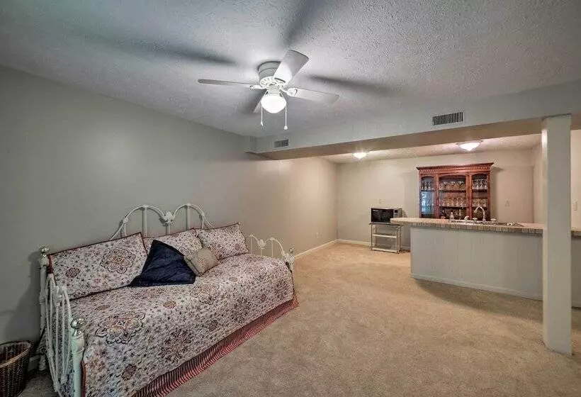 Waterfront Lake Barkley Home W/ Deck & Fire Pit!