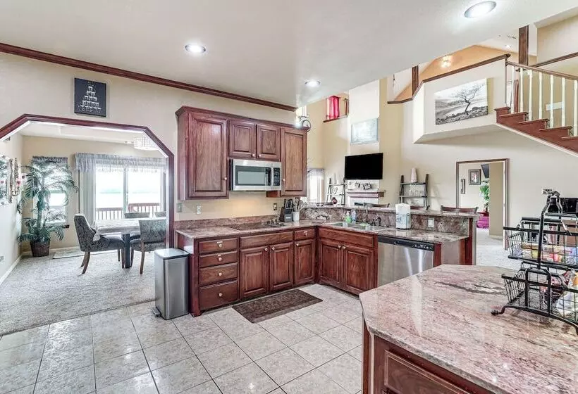 Waterfront Lake Eufaula Home: Multi Level Balcony