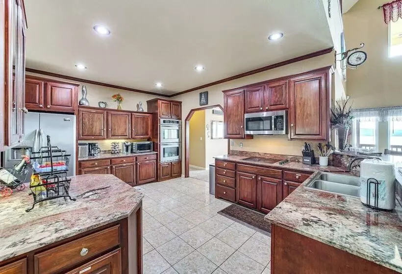 Waterfront Lake Eufaula Home: Multi Level Balcony