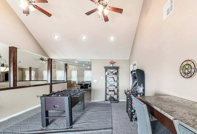 Waterfront Lake Eufaula Home: Multi Level Balcony