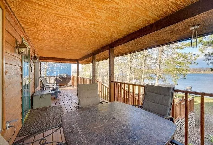 Wisconsin Cabin W/ Private Hot Tub & Deck