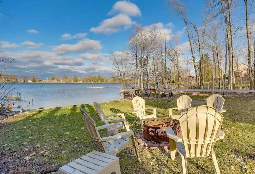 Wisconsin Cabin W/ Private Hot Tub & Deck