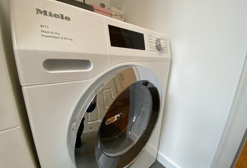 7th Heaven Vienna Center Apartments