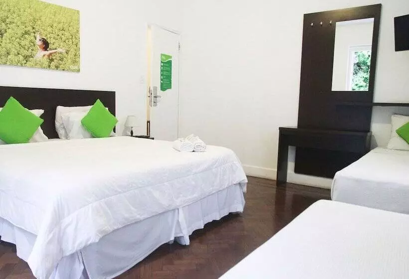 Clh Suites Copacabana Santa Clara Hostel