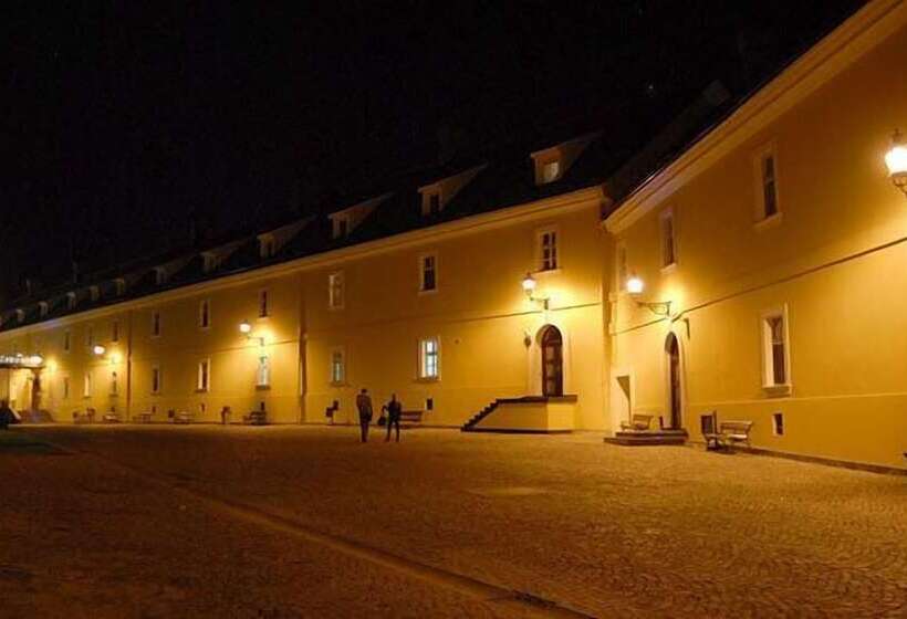 Garni Hotel Leopold I