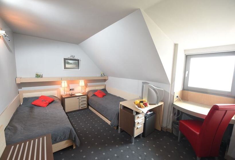 Garni Hotel Leopold I