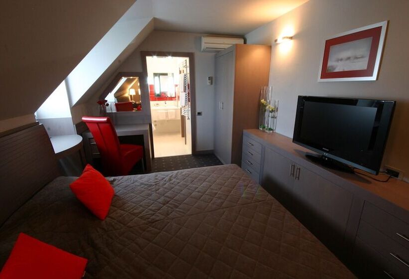 Garni Hotel Leopold I