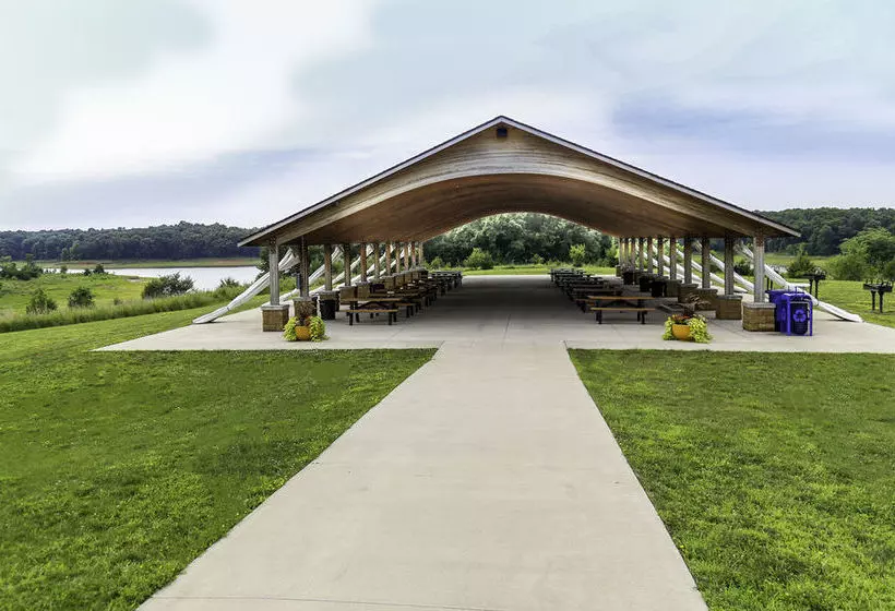 Honey Creek Resort