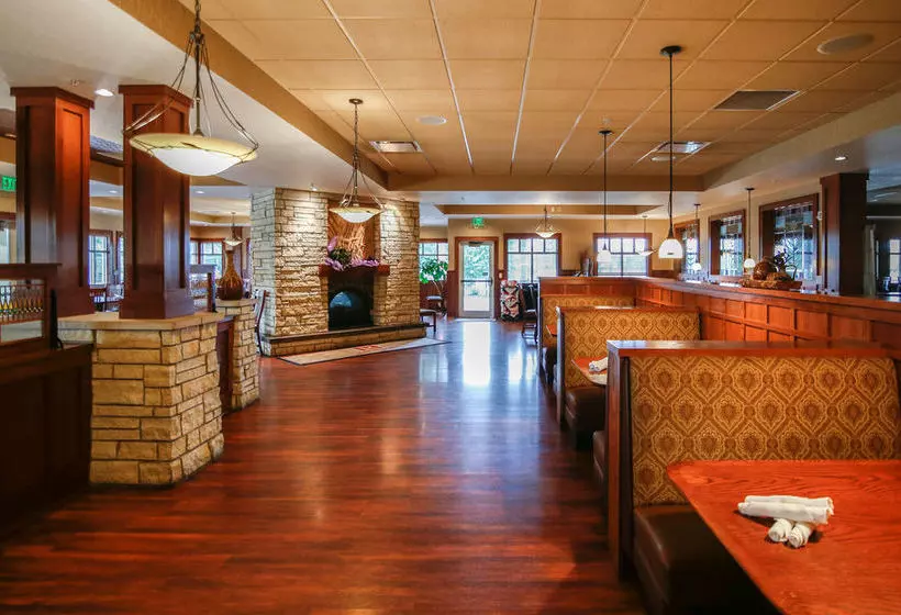 Honey Creek Resort