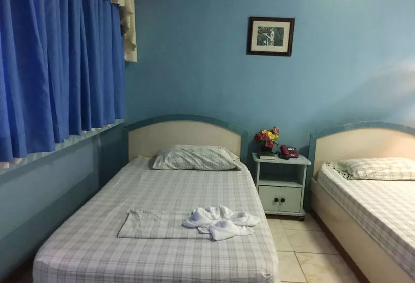 هتل Buenbella Pension House