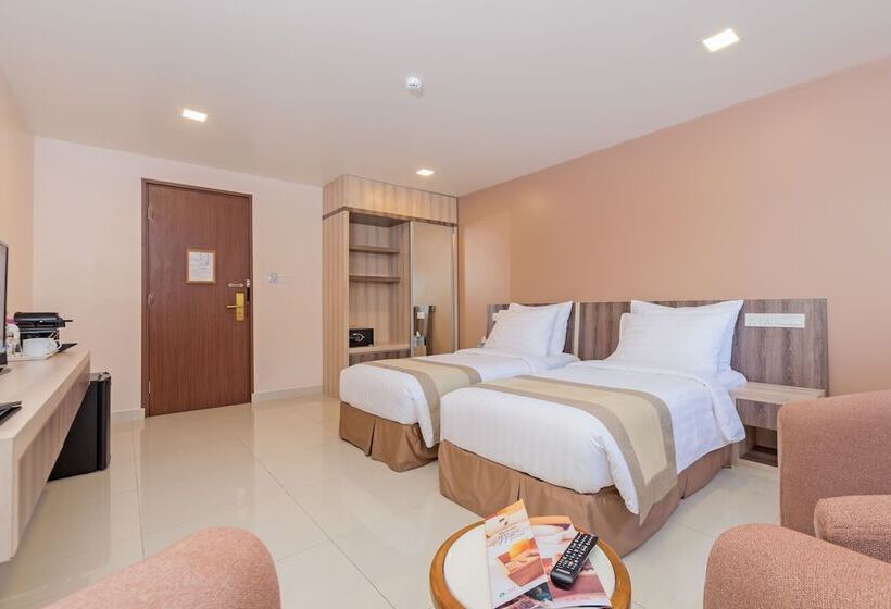 هتل Champa Central