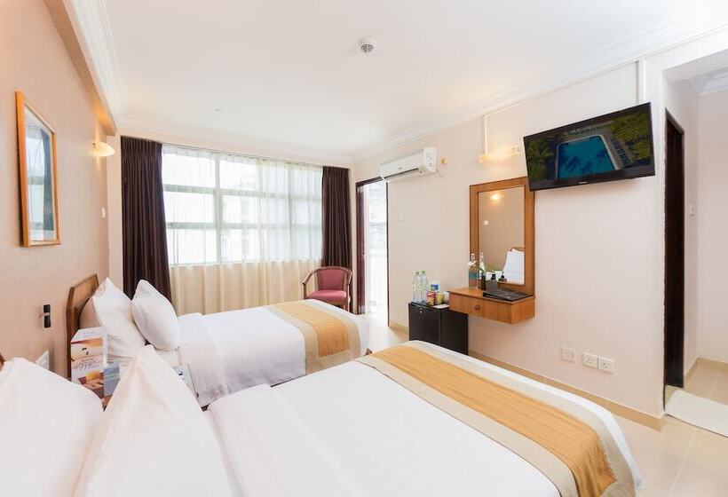 هتل Champa Central