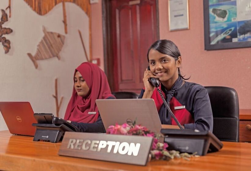 هتل Champa Central