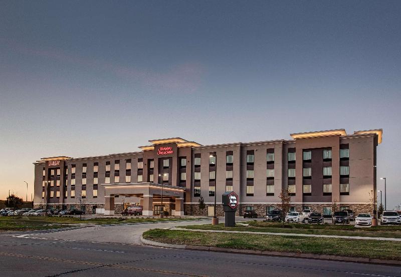 فندق Hampton Inn & Suites Wichita/airport