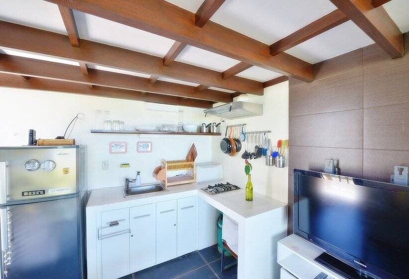 Отель Hangin Kite Center & Resort