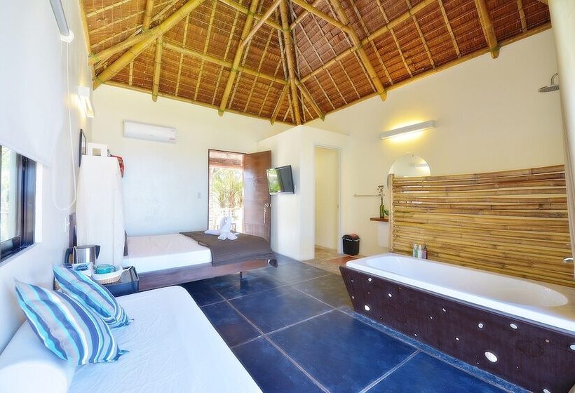 Отель Hangin Kite Center & Resort