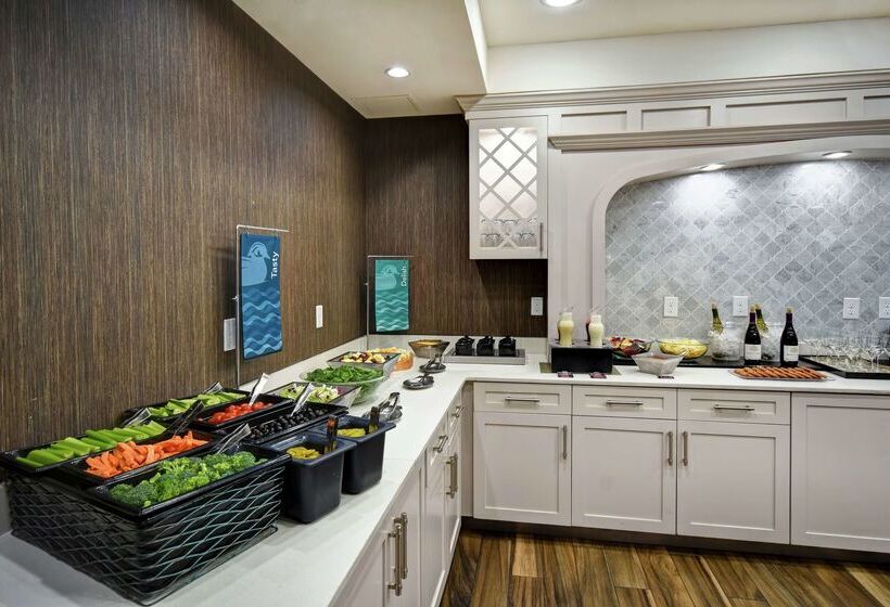 هتل Homewood Suites By Hilton Dallas Arlington South