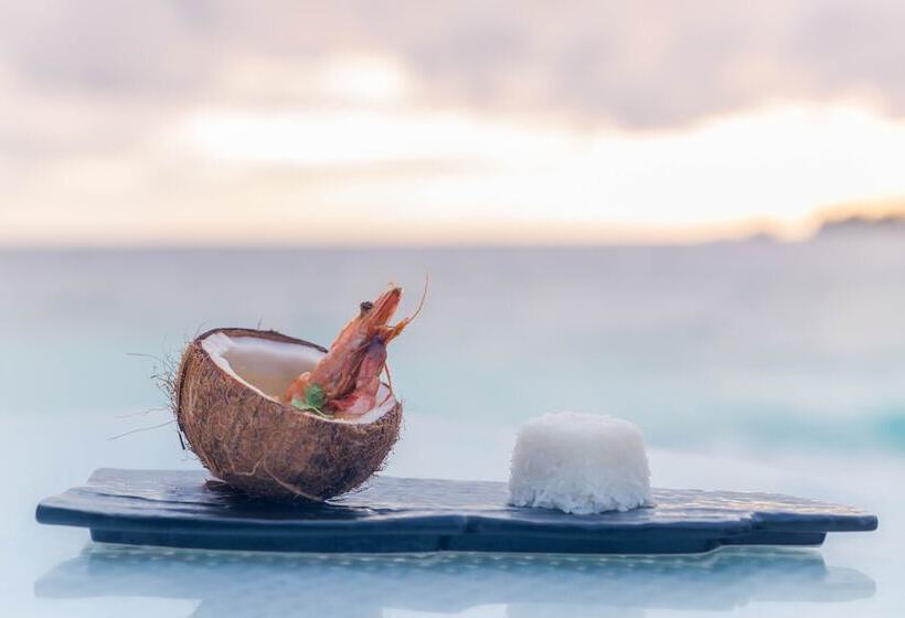 هتل Malahini Kuda Bandos Resort