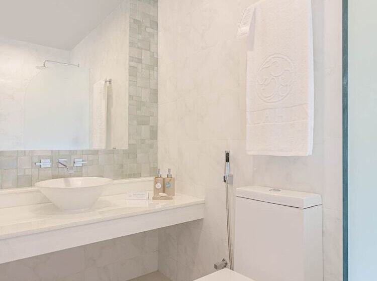 هتل Malahini Kuda Bandos Resort