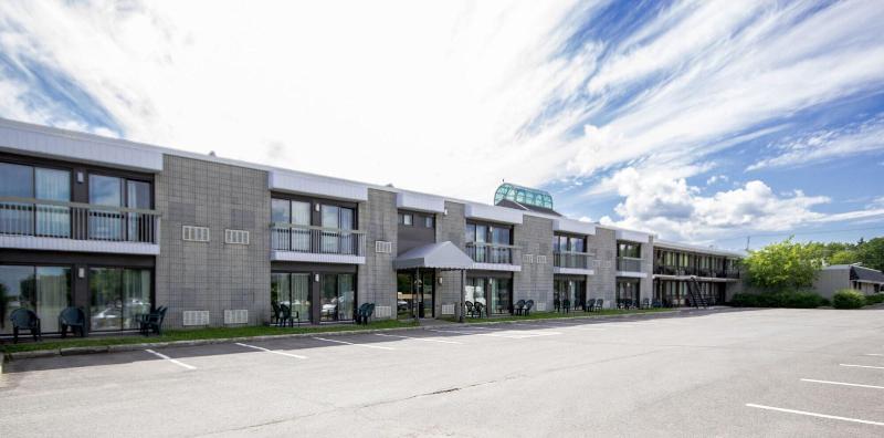 هتل Quebec Inn