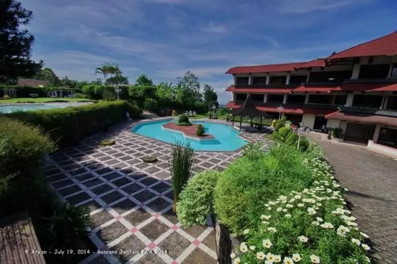 Hotel Queen Garden