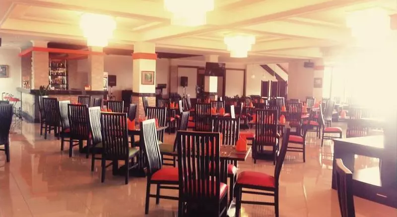 Hotel Queen Garden
