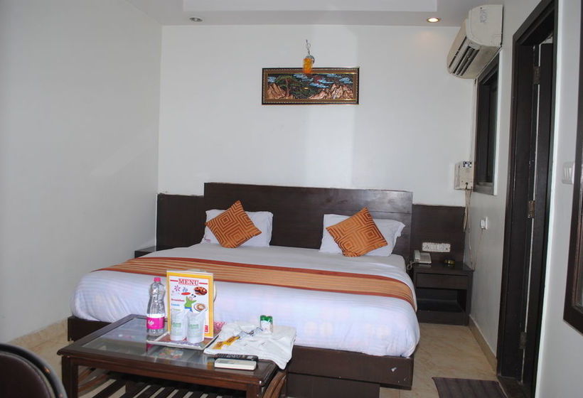 בית מלון כפרי Seven Seas Inn