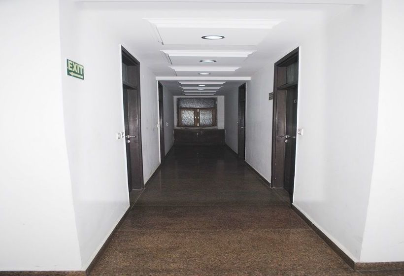 בית מלון כפרי Seven Seas Inn