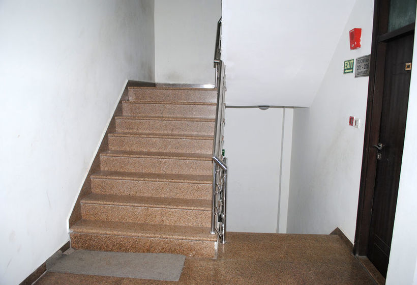 בית מלון כפרי Seven Seas Inn