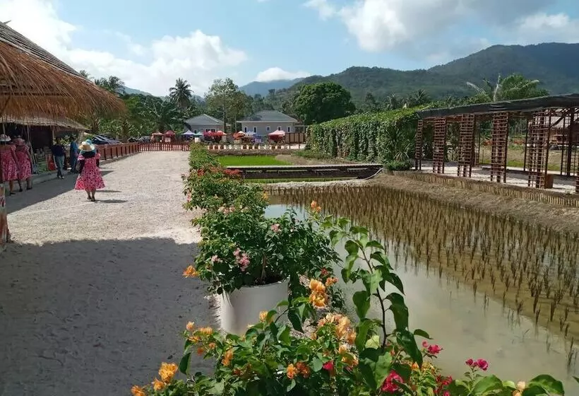 ホテル Stella Resort Khanom