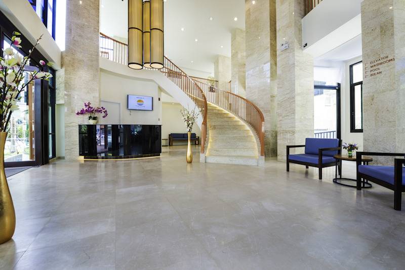 בית מלון כפרי The Lunar Patong