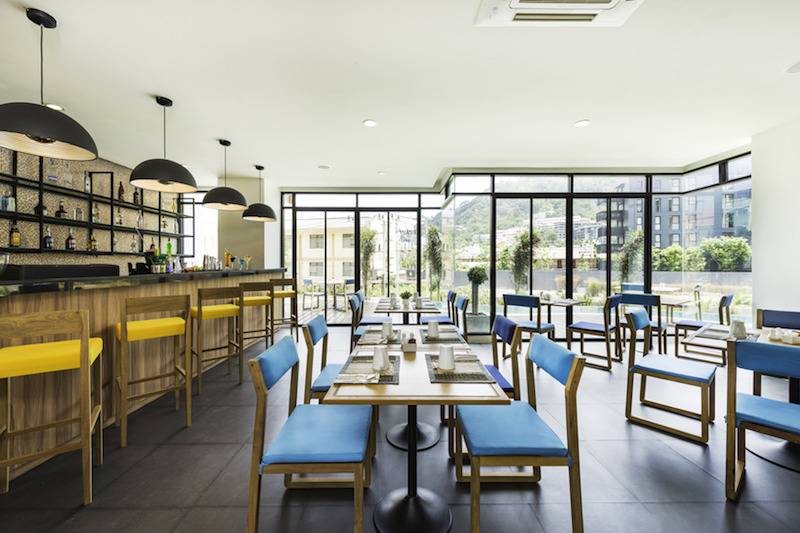 בית מלון כפרי The Lunar Patong