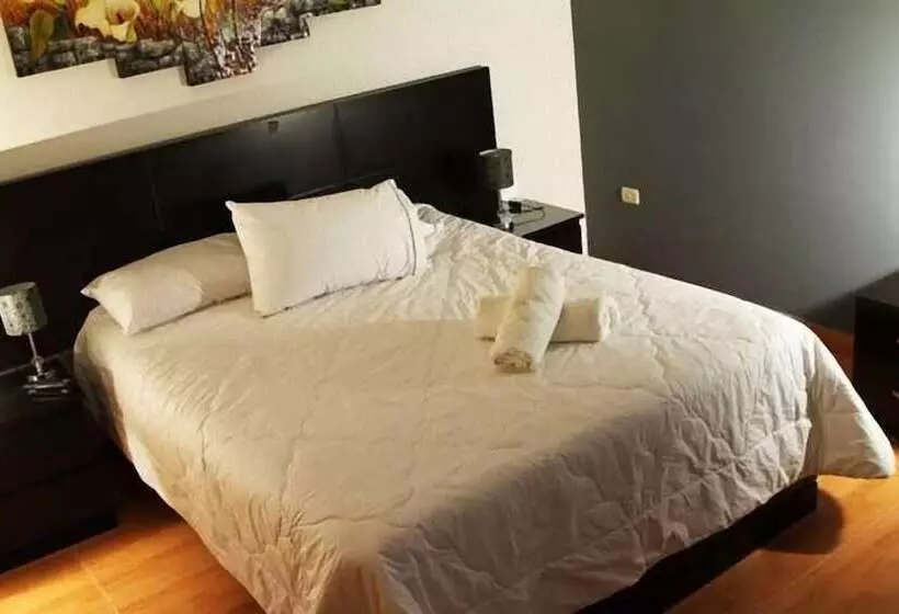 هتل Vanetom