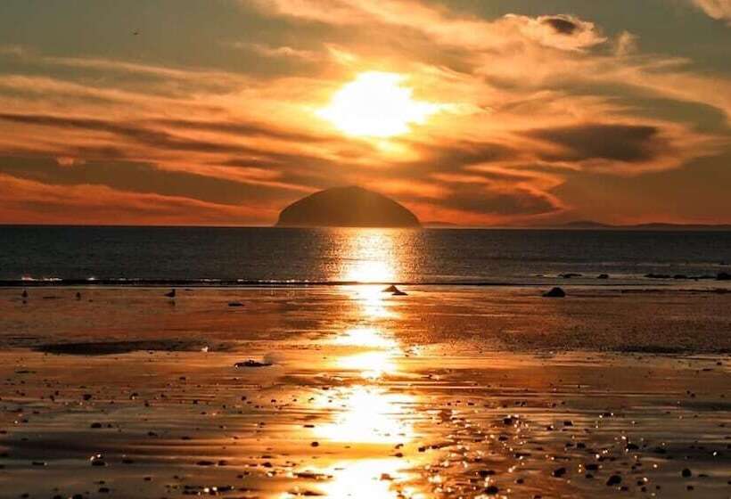 ホテル Woodland Bay