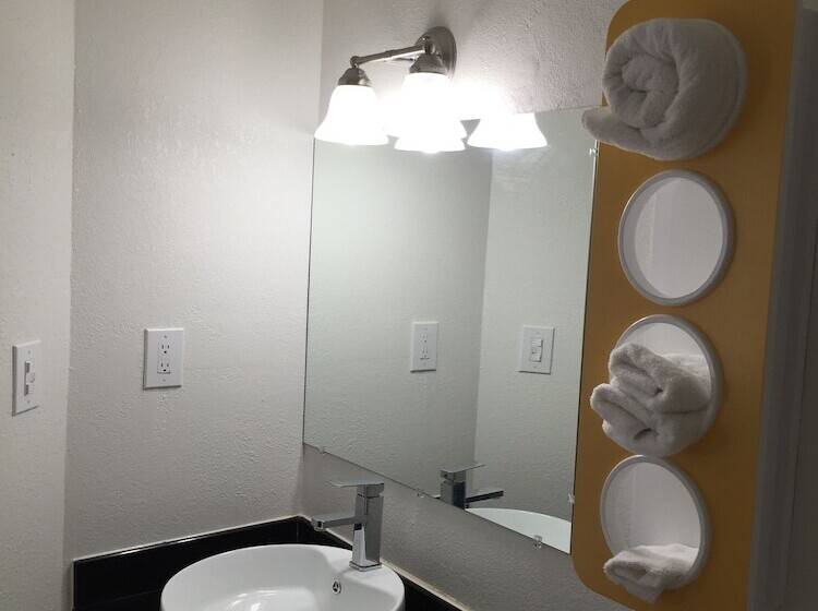 Motel 6 Prairie Du Chien, Wi