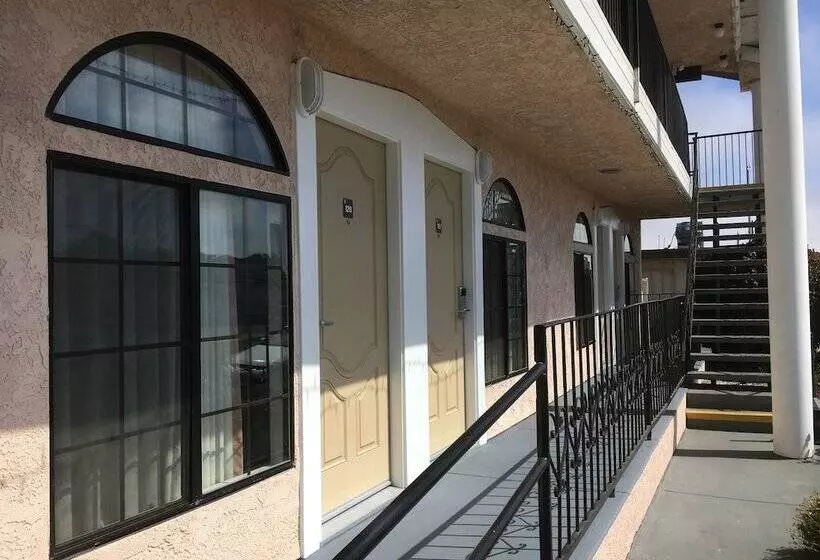 モーテル Seaview Inn Grover Beach