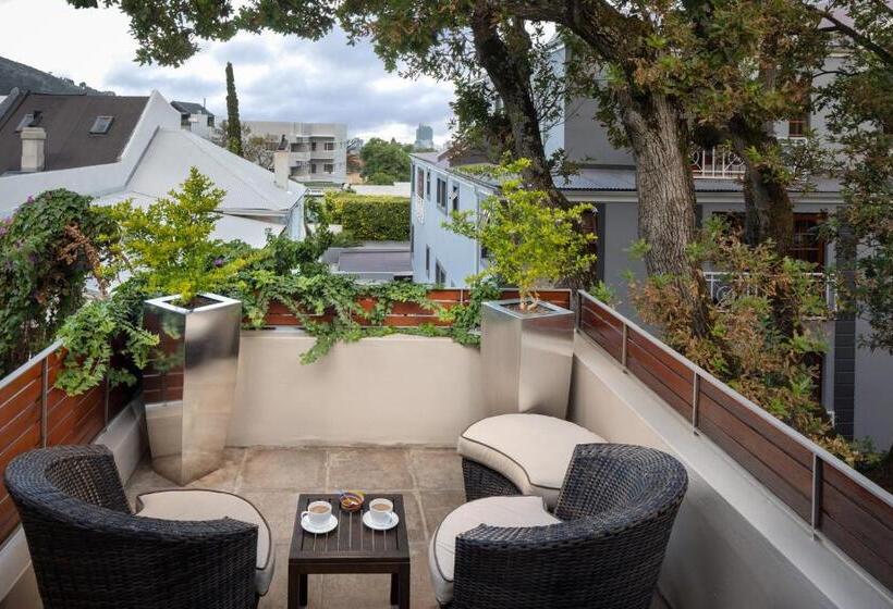 פנסיון Derwent House