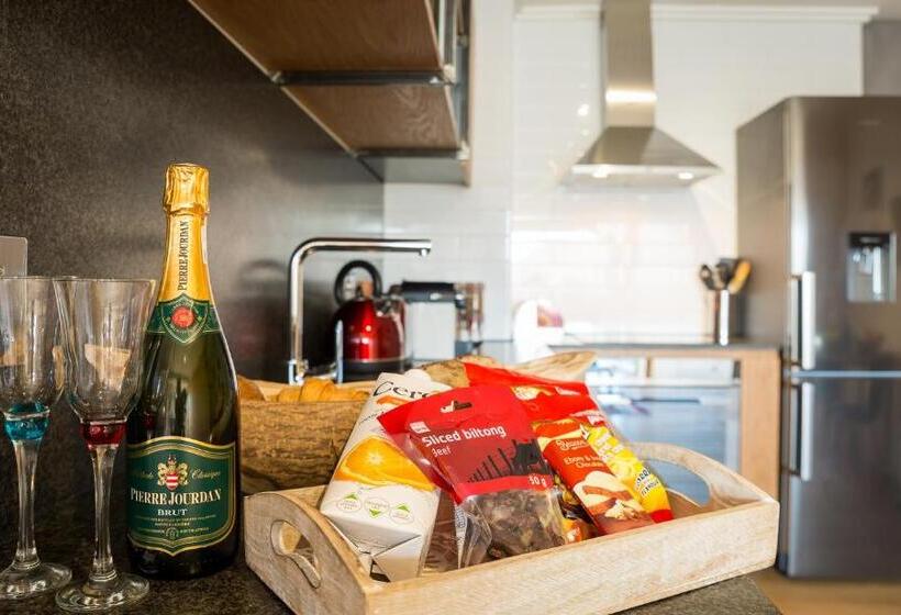 פנסיון Derwent House