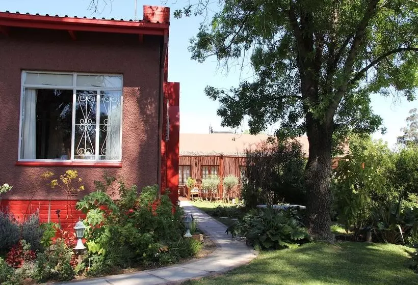 پانسیون Gumtree Guest House