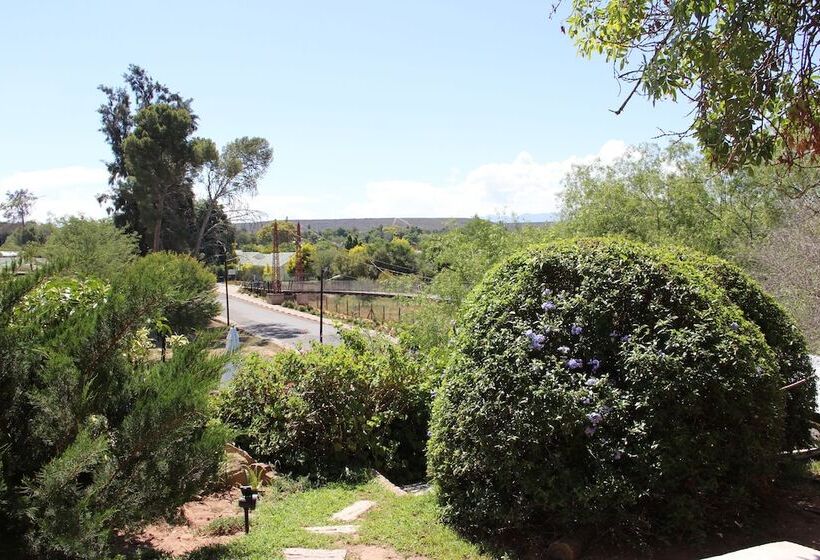 פנסיון Gumtree Guest House