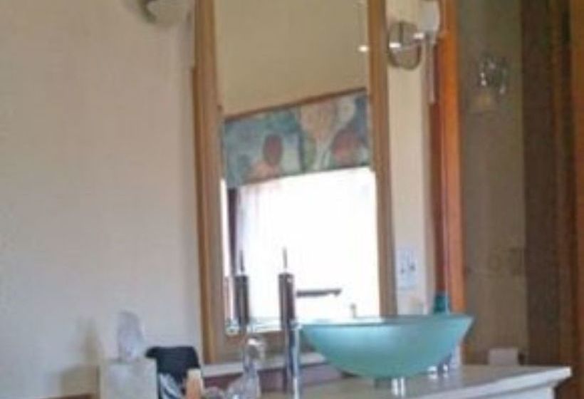 White Swan Inn Bed & Breakfast