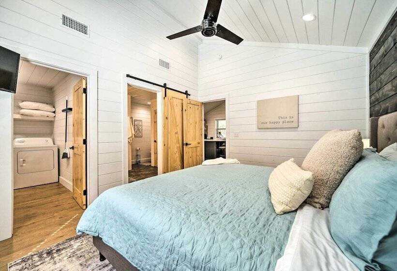 A Little Bit Of Simple Cabin W/ Pond Access