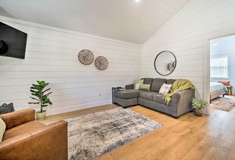 A Little Bit Of Simple Cabin W/ Pond Access