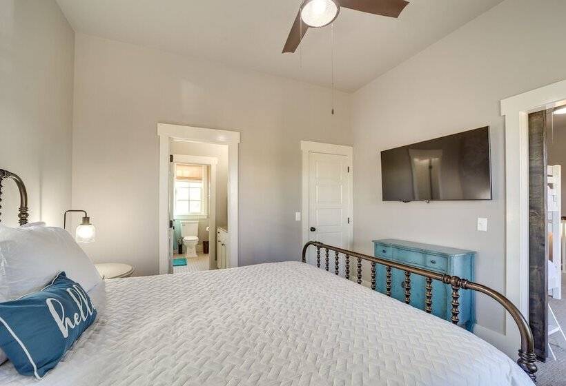 Carlton Landing Retreat W/ Eufaula Lake Access!