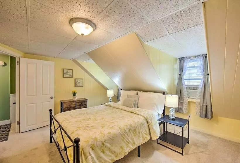Central Lancaster Home < 1 Mi To Downtown!