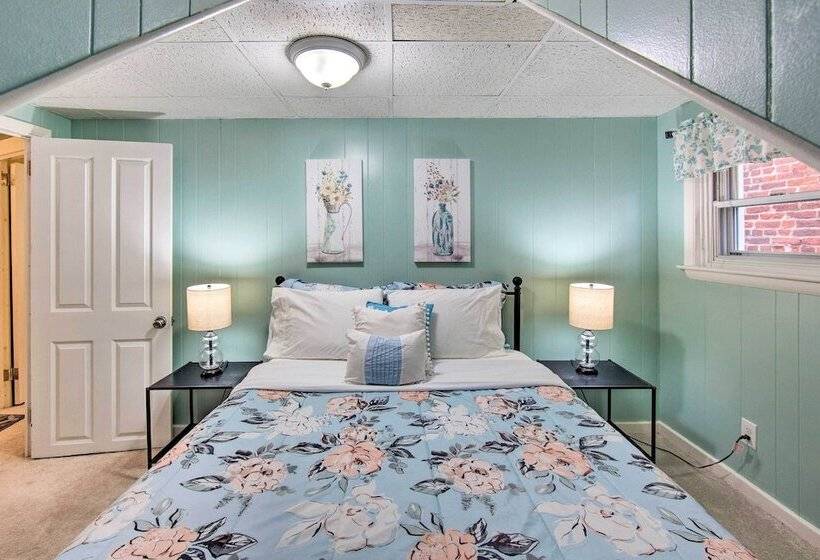 Central Lancaster Home < 1 Mi To Downtown!