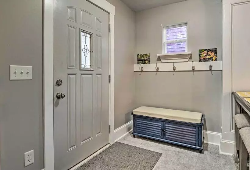 Charming Greencastle Home < 1 Mi To Depauw!